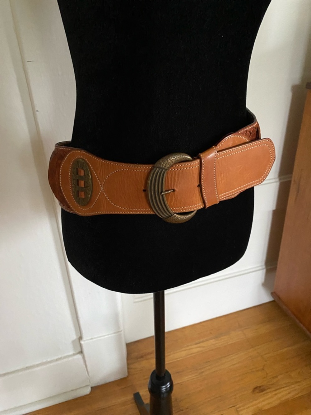 Southwestern Brown Leather Articulated Thick Belt with Brass Buckle